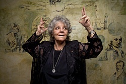  Ada E Yonath
